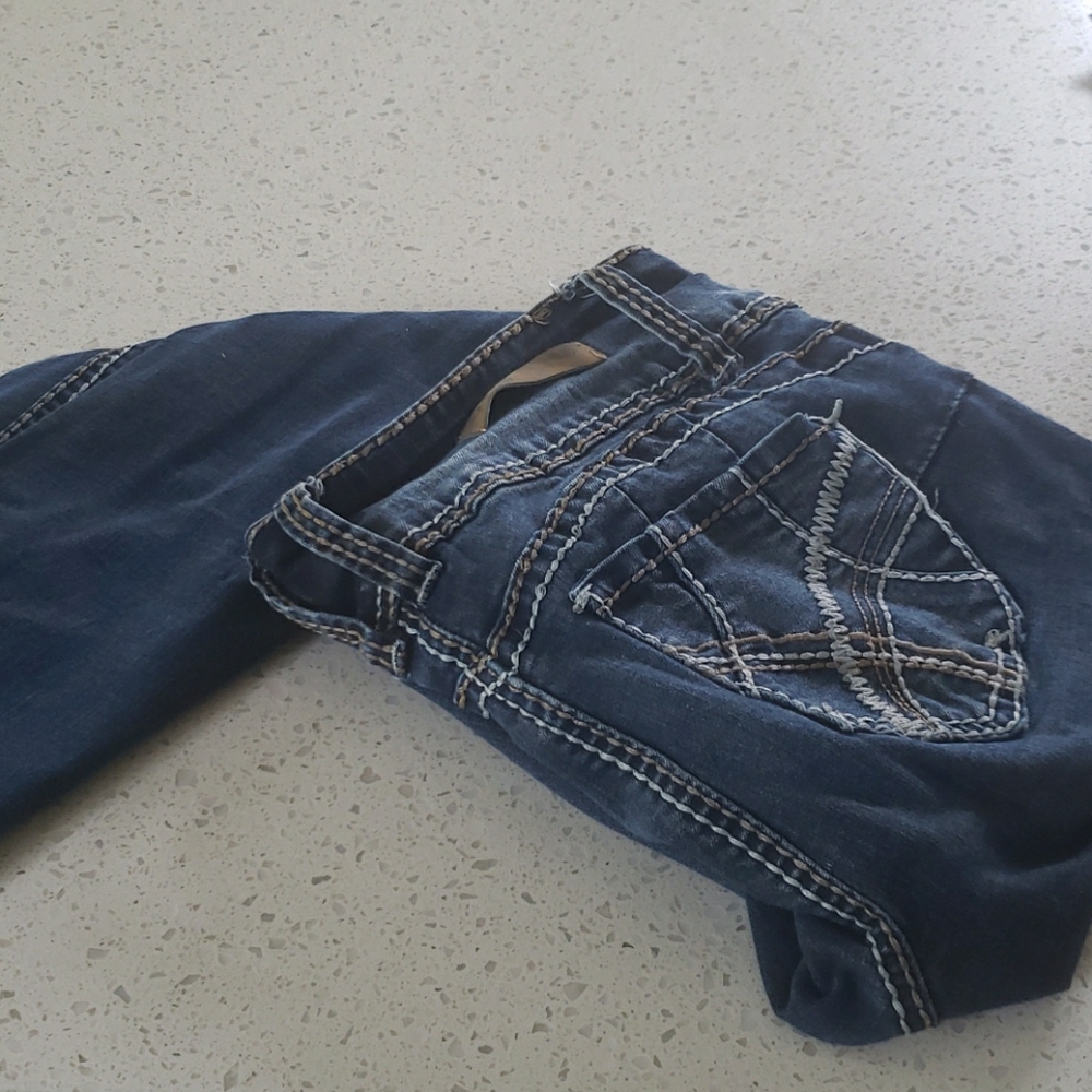 Wanna betta butt jeans.